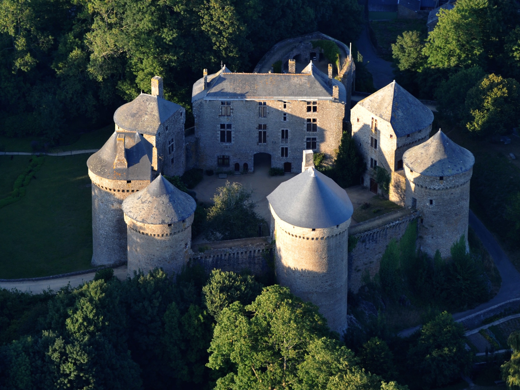 Le Château de Lassay